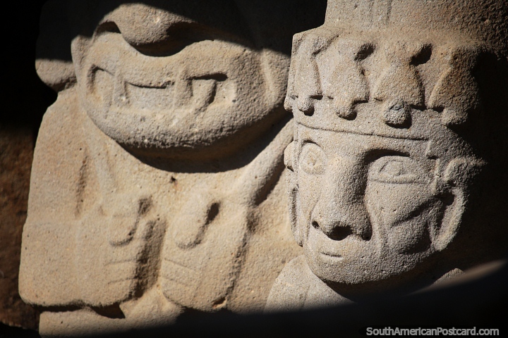 Estatuas megalíticas agrupadas, esculturas antiguas en el Parque Arqueológico de San Agustín. (720x480px). Colombia, Sudamerica.