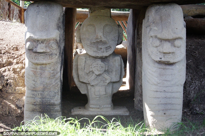 Parque Arqueológico de San Agustín, el mayor descubrimiento de monumentos funerarios y estatuas de piedra tallada en Sudamérica. (720x480px). Colombia, Sudamerica.