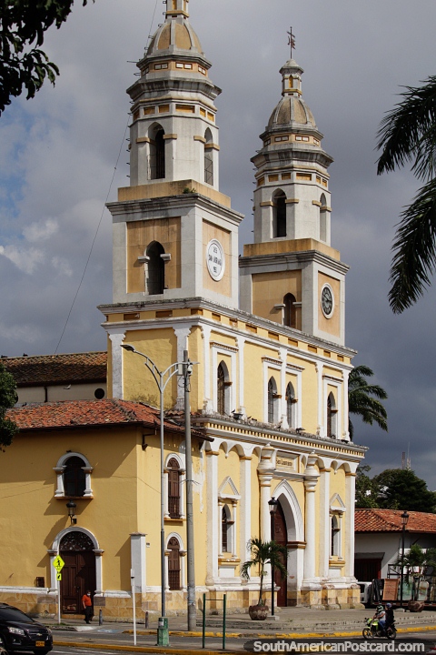 San Laureano Church (1734) at Garcia Rovira Park, central historic area in Bucaramanga. (480x720px). Colombia, South America.
