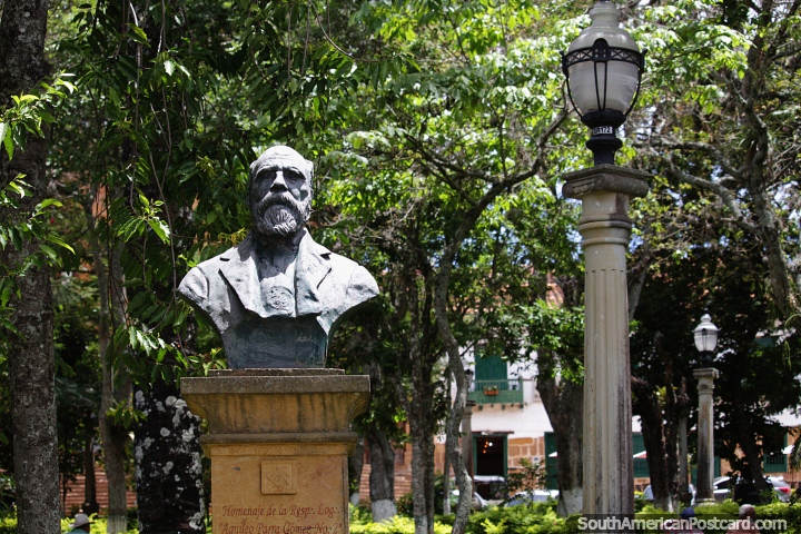 Aquileo Parra Gomez (1825-1900), busto, nascido em Barichara, presidente da Colmbia 1876-1878. (720x480px). Colmbia, Amrica do Sul.