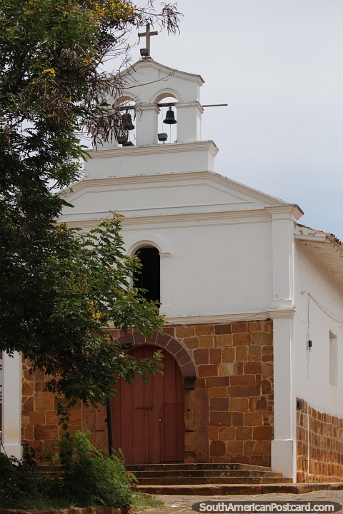 Capilla de San Antonio de Barichara (1831), la iglesia más nueva de la ciudad. (480x720px). Colombia, Sudamerica.