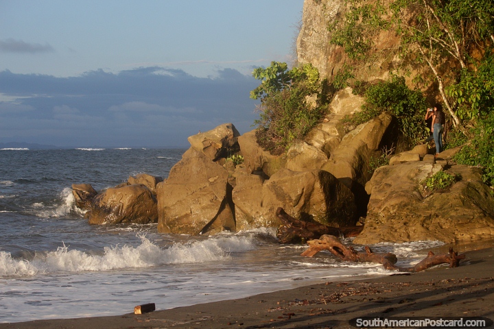 Rock boulders and glowing light on the Pacific coast in Tumaco. (720x480px). Colombia, South America.