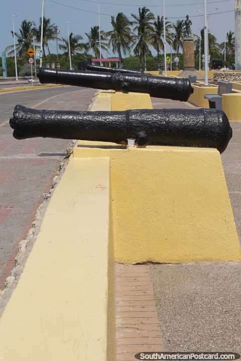 Line of cannon point out to sea in Riohacha. (480x720px). Colombia, South America.