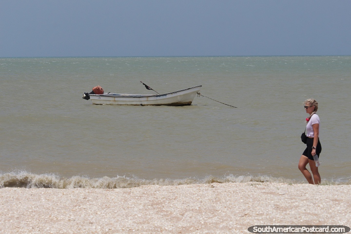 Praia e litoral em Honda Bay, bote, Guajira. (720x480px). Colmbia, Amrica do Sul.
