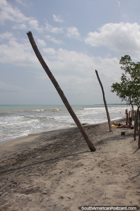 Palomino  uma praia grande com muito espao para todos. (480x720px). Colmbia, Amrica do Sul.