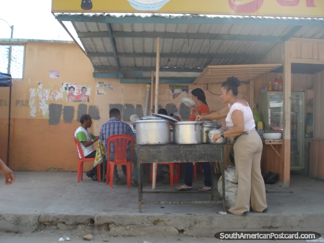 Um cozinheiro de rua em Huaquillas. (640x480px). Equador, Amrica do Sul.