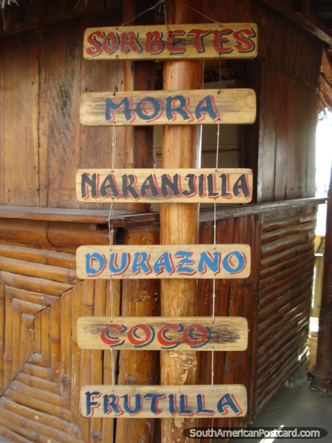 Puerto Lopez drinks, sorbetes, mora, naranjilla, durazno, coco, frutilla. (480x640px). Ecuador, South America.