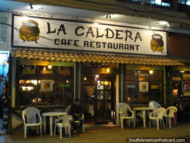 Cafetera de La Caldera y restaurante en Banos, lasaas, pizzas, camarones... (640x480px). Ecuador, Sudamerica.