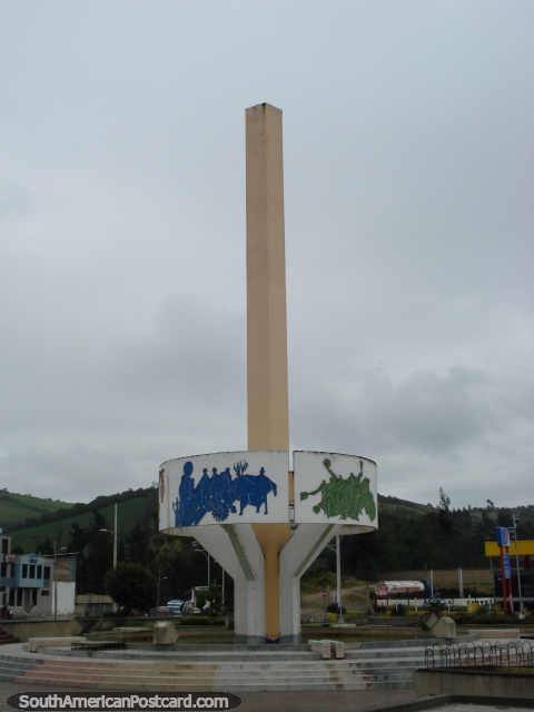 Monument a few kms before Tulcan. (480x640px). Ecuador, South America.