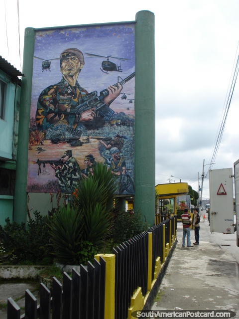 A base militar em Tulcan. (480x640px). Equador, América do Sul.