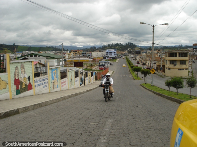 Goodbye Tulcan, heading to the border of Colombia. (640x480px). Ecuador, South America.