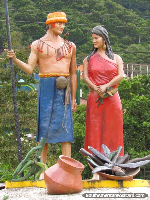 Etnia Shuar monument in Zamora, 2 indigenous people. (480x640px). Ecuador, South America.