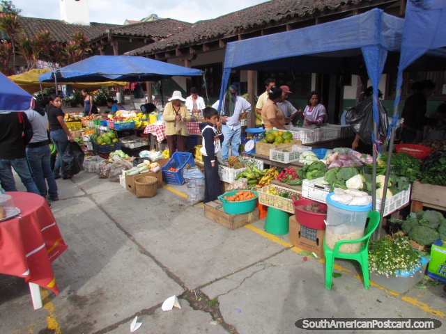 Fruit and vegetable stands at the Vilcabamba markets. (640x480px). Ecuador, South America.
