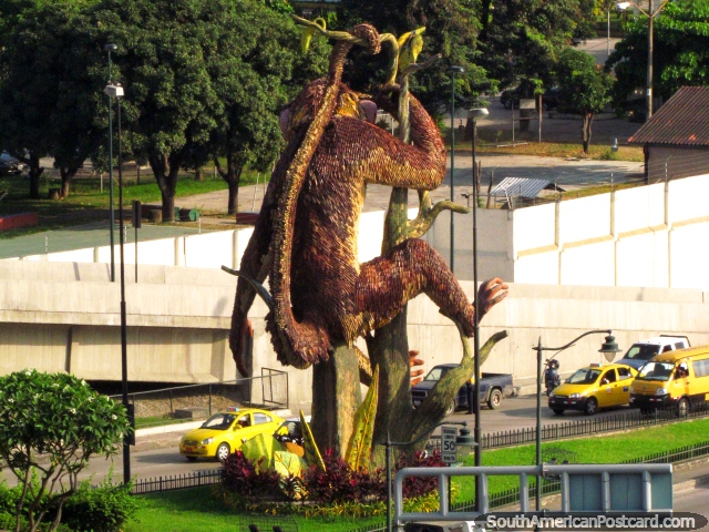 The huge monkey overlooking the motorway in Guayaquil. (640x480px). Ecuador, South America.