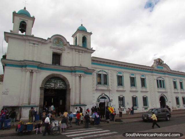 Igreja San Agustin em Latacunga. (640x480px). Equador, Amrica do Sul.