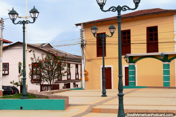 Lamps and buildings in the corner of Plaza Bolivar in Alausi. (720x480px). Ecuador, South America.