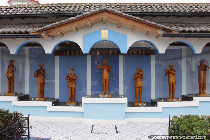 Members of the life-size wooden band on display at the government gardens in Pujili. (720x480px). Ecuador, South America.