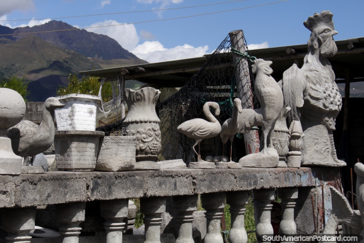 Chickens, flamingos and ducks, works of stone, Machachi. (720x480px). Ecuador, South America.