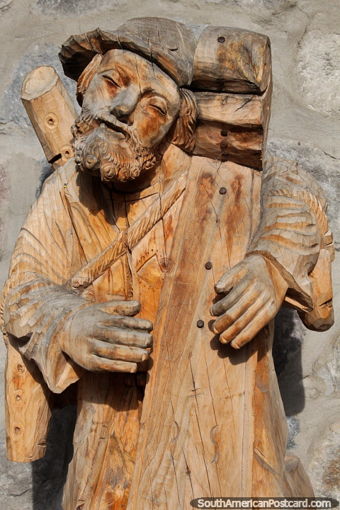 Musician plays a double bass, San Antonio wood carving in Ibarra. (480x720px). Ecuador, South America.
