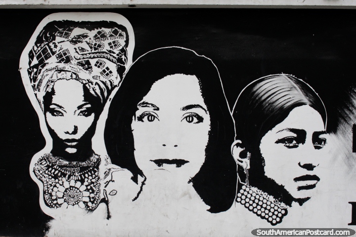 Dia internacional de Mulheres, mural de 3 mulheres em preto e branco, Esmeraldas. (720x480px). Equador, América do Sul.