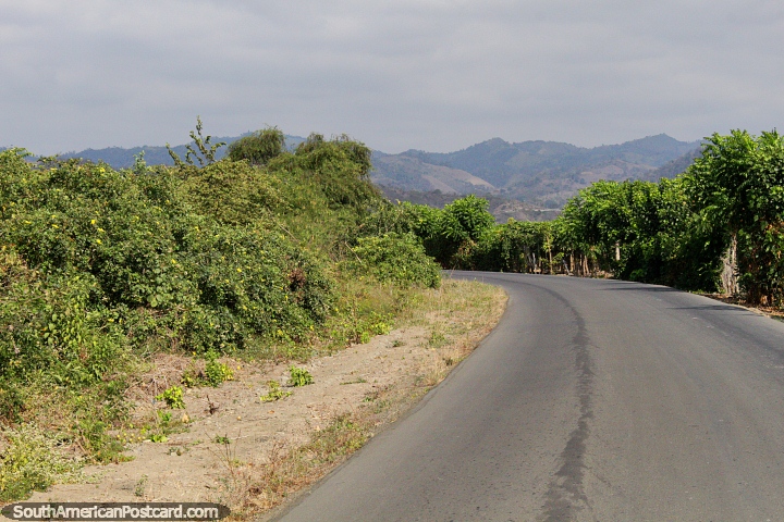 The road between El Matal beach and Jama with distant mountains, 5min ride. (720x480px). Ecuador, South America.