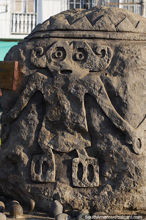 Petroglifo ritual, danza, patrimonio cultural y ancestral en Jama. (480x720px). Ecuador, Sudamerica.