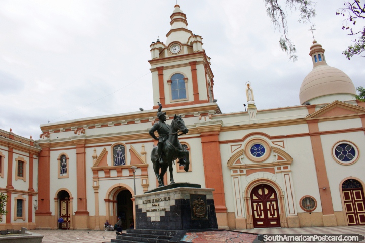San Francisco Church in Loja, started in 1548, built in 1564, rebuilt after 1749 earthquake. (720x480px). Ecuador, South America.