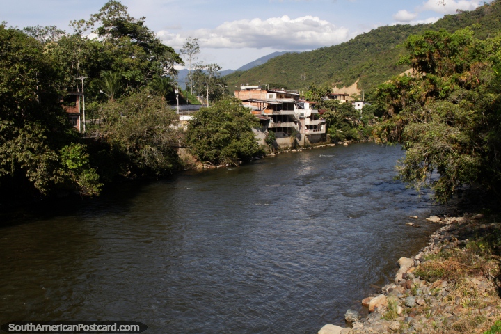 River and green hills in Zamora in the south where the Oriente Road northward begins. (720x480px). Ecuador, South America.