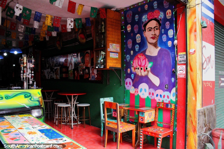 Alomeromero, auténtica comida Mexicana en Banos, una decoración y un interior interesantes y divertidos. (720x480px). Ecuador, Sudamerica.