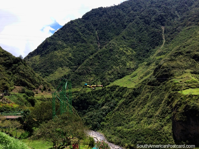 Canopy de Agoyan a travs del valle del Ro Pastaza en Banos, espectacular. (640x480px). Ecuador, Sudamerica.
