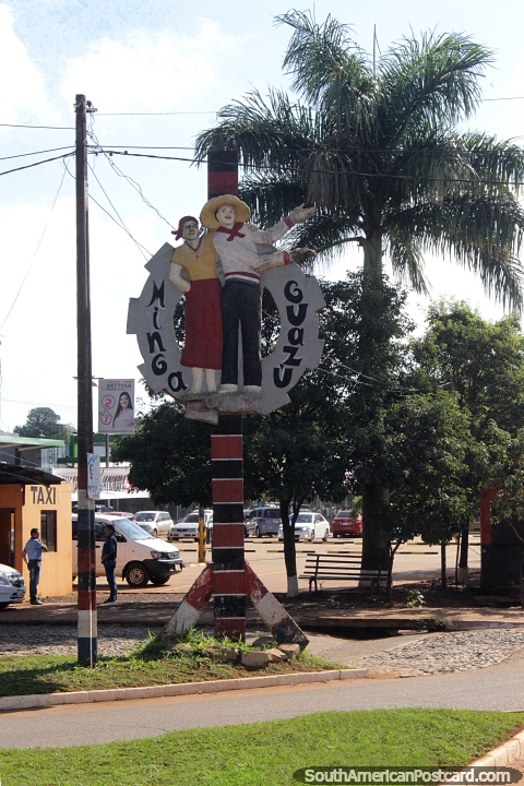 Bienvenidos a Minga Guaz, un distrito al oeste de Ciudad del Este. (480x720px). Paraguay, Sudamerica.