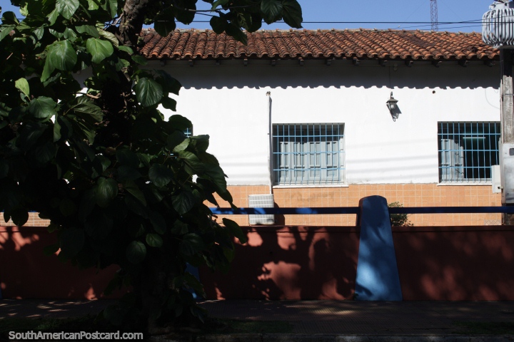 Colgio Imaculada Conceião em Encarnacin. (720x480px). Paraguai, Amrica do Sul.