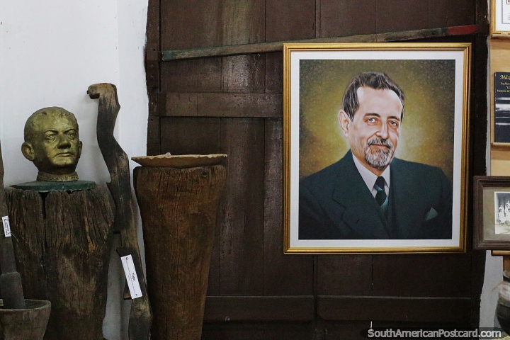 Bust and painting at the Historic Cultural Museum in Villeta. (720x480px). Paraguay, South America.