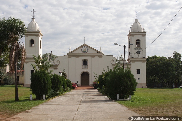 Catedral de Santo Toms Apstol en Paraguar. (720x480px). Paraguay, Sudamerica.