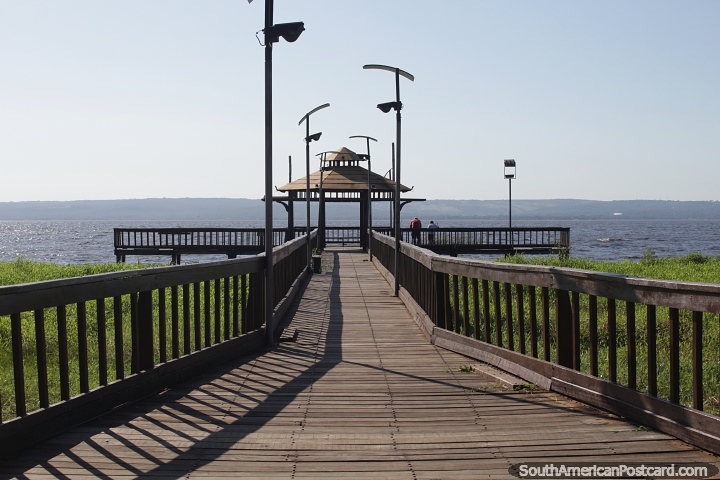 Walkway out to the lakefront in Aregua. (720x480px). Paraguay, South America.