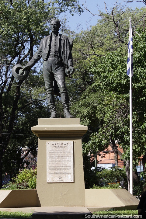 General Jose Gervasio Artigas (1764-1850), statue in Asuncion. (480x720px). Paraguay, South America.