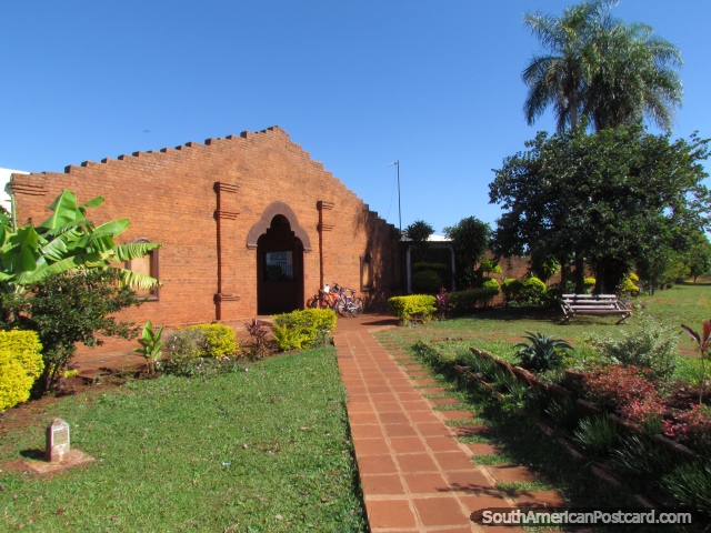 Entrada em Mision Jesuitica Guarani de Jesus de Tavarangue, Encarnacion. (640x480px). Paraguai, América do Sul.
