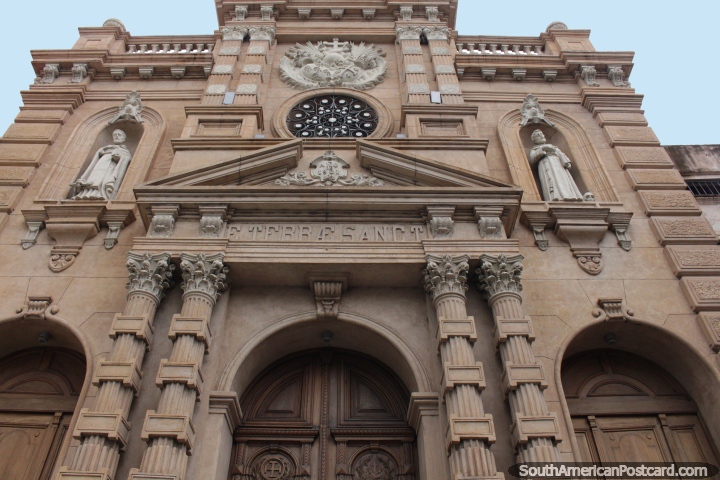 Parroquia San Francisco, iglesia Gtica en Asuncin. (720x480px). Paraguay, Sudamerica.