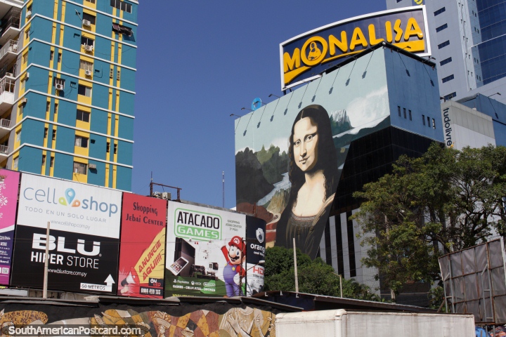 Visite Mona Lisa que faz compras alameda em Cidade do Este, a cidade de compras. (720x480px). Paraguai, Amrica do Sul.
