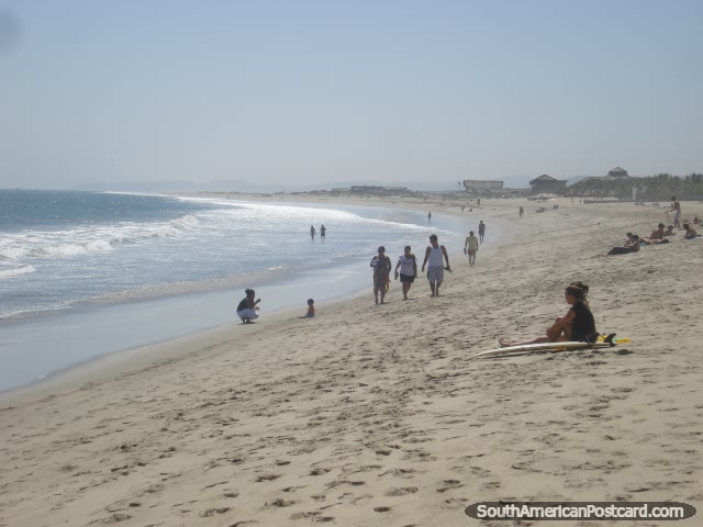 Looking towards the northern end of Mancora del Mar beach. (640x480px). Peru, South America.