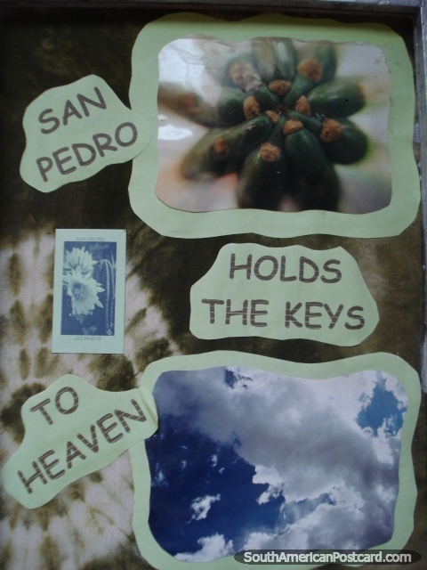 San Pedro sostiene las llaves al cielo. (480x640px). Per, Sudamerica.