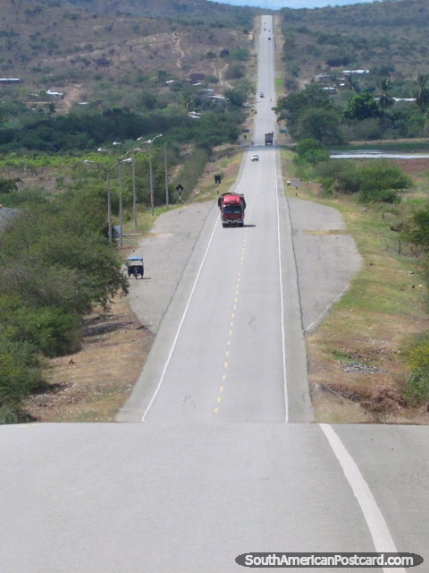 A long, straight and rolling road west of Bagua Grande. (480x640px). Peru, South America.