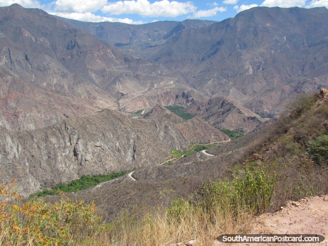 Looking down on the road winding through the rocky terrain to Celendin. (640x480px). Peru, South America.