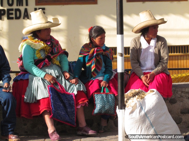 Locals of Cajamarca wait for a bus. (640x480px). Peru, South America.