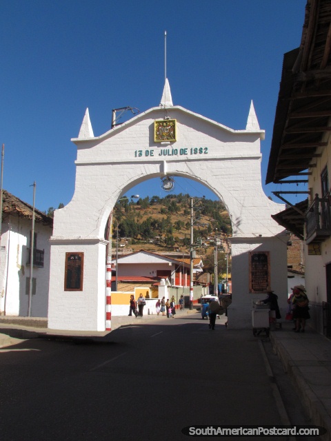 13 de Julio de 1882, archway in Cajamarca. (480x640px). Peru, South America.