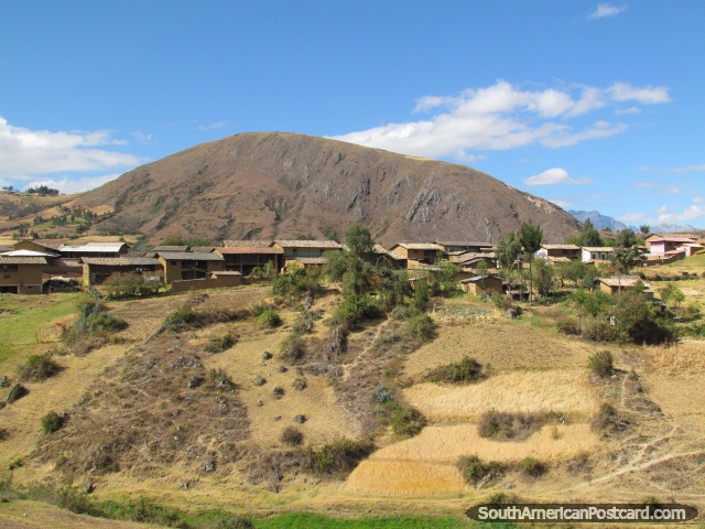 Houses on a hill on the road from Cajabamba to Huamachuco. (640x480px). Peru, South America.