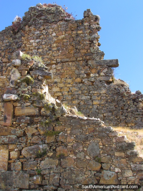 Ruinas antiguas de Marcahuamachuco. (480x640px). Per, Sudamerica.