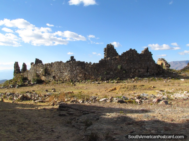 Ruïnas de um castelo em Marcahuamachuco, perto de Huamachuco. (640x480px). Peru, América do Sul.