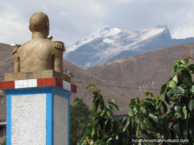 Jose de San Martin looks towards the snowy mountains in Caraz. (640x480px). Peru, South America.