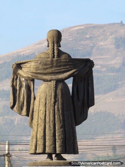 Estatua de Maria Parado de Bellido en Ayacucho. (480x640px). Perú, Sudamerica.